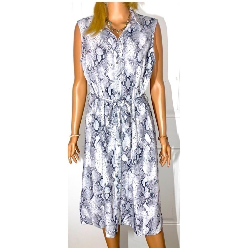 Tahari Button down Sleeveless Snakeskin Midi dress Medium